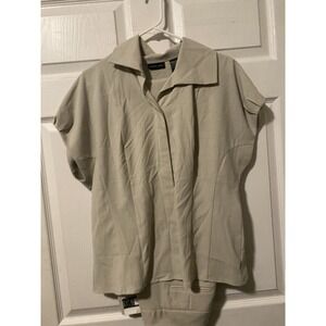 New York & Company Grey  2-piece Short Sleeve (16)  Pantsuit (16P) Set